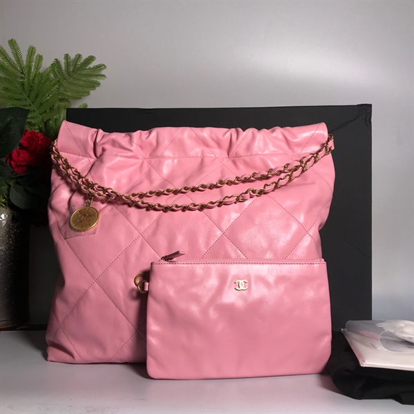 Túi Chanel hồng có pound +