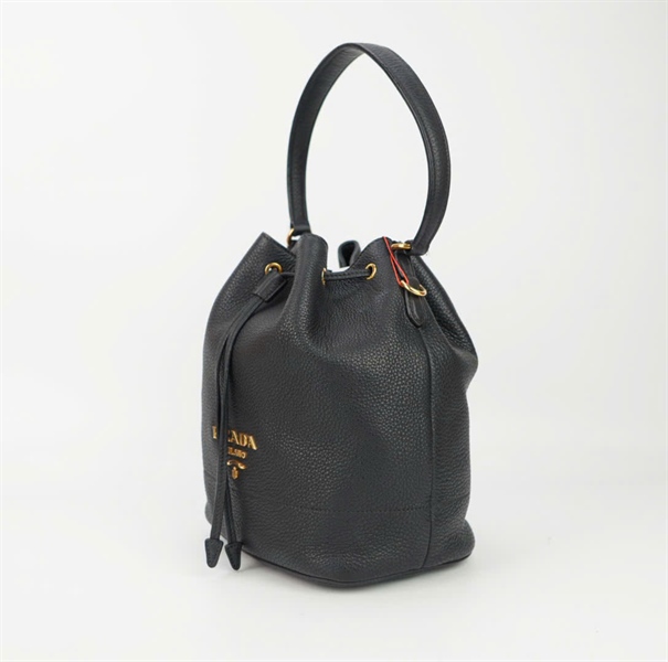 Túi Prada màu đen size 22 KG+