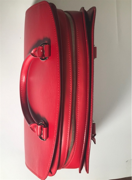 Túi Lv đỏ chữ nhật lớn KG+