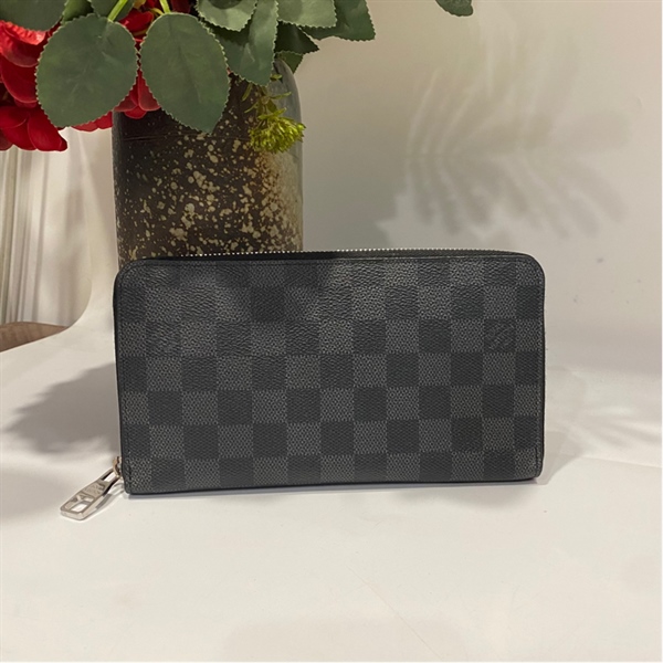 Ví LV zippy ô đen +