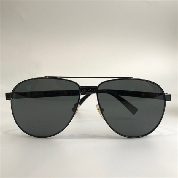 Kính mát Versace