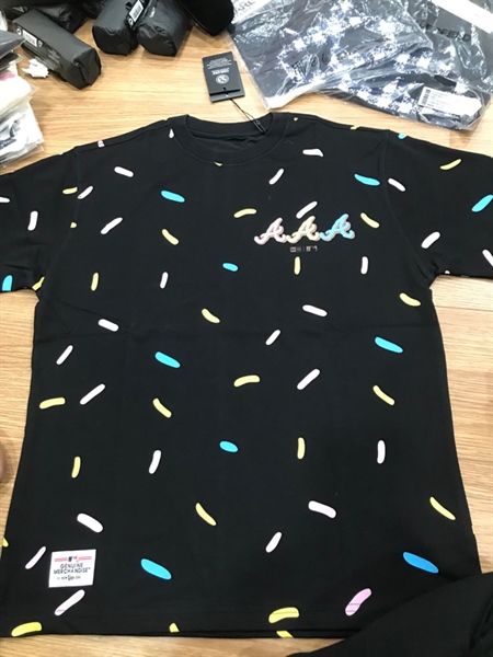 Áo MLB đen chấm màu AA size M KG+