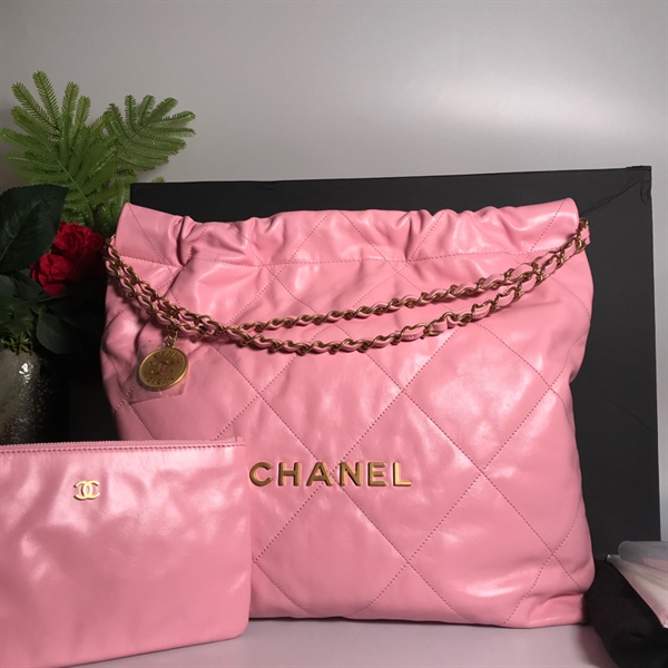 Túi Chanel hồng có pound +