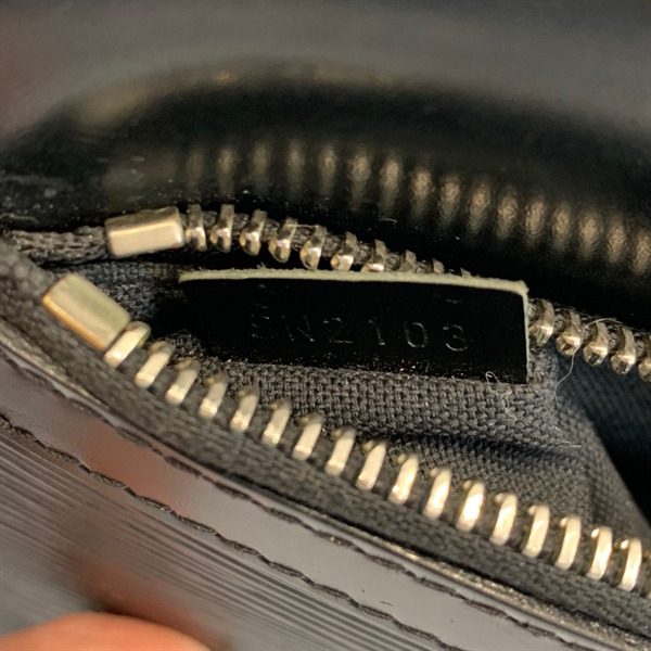 Túi Louis vuitton KG+5