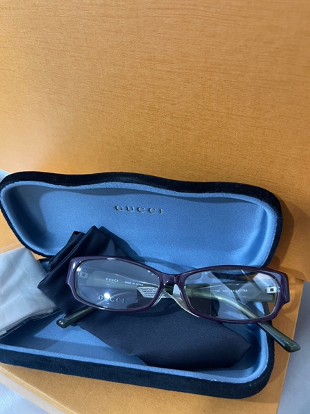 Kính Gucci gọng tím KG+