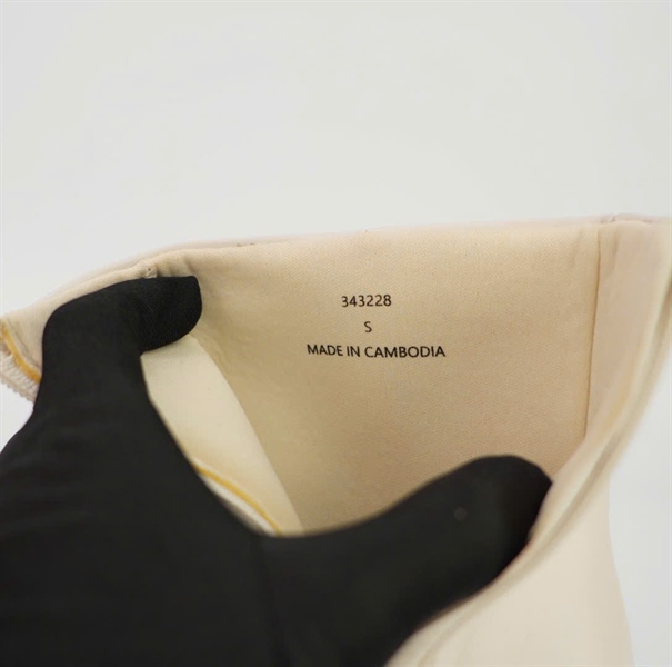 Giày Trắng size S KG+