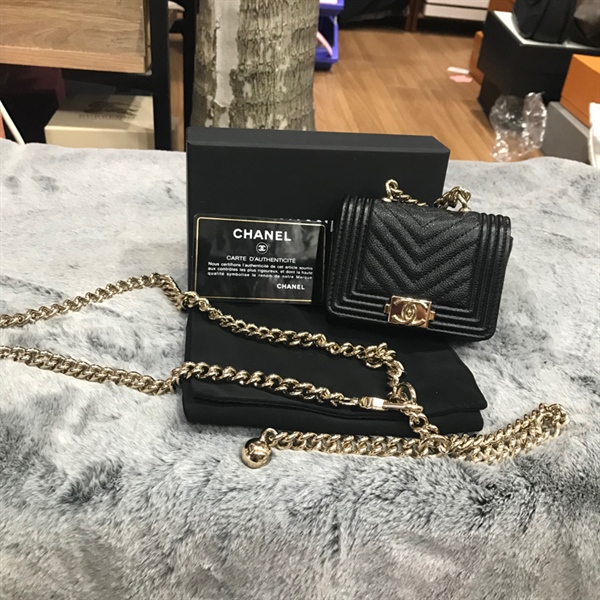 Túi Chanel Boy đen sz mini +