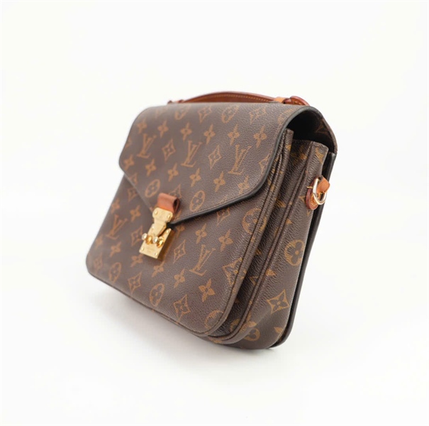 Túi LV metis hoa nâu size 22 ++