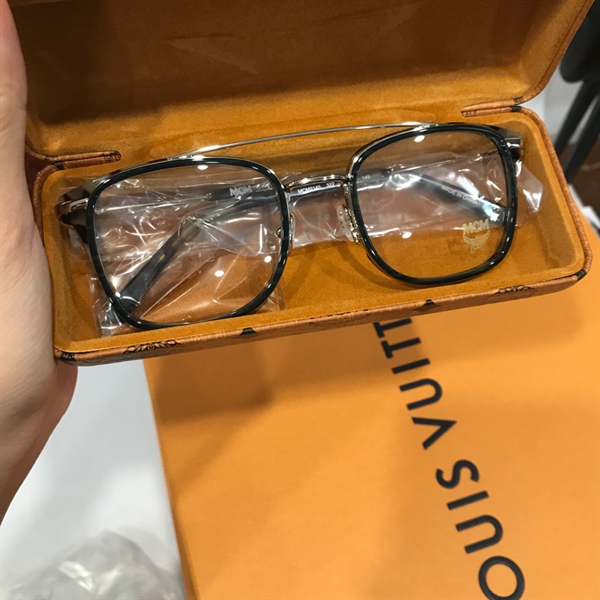 Kính MCM gọng đen viền vàng KG+