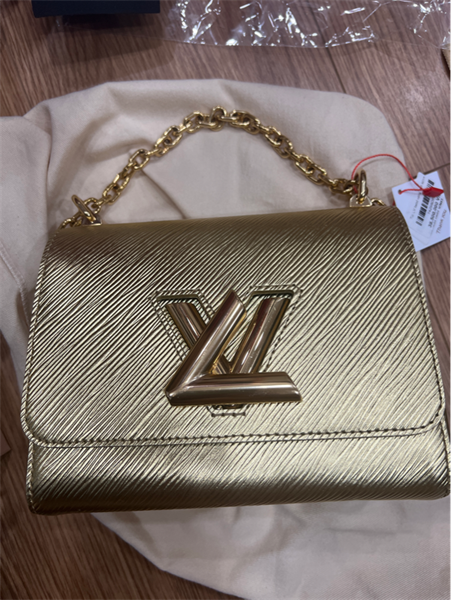 Túi LV twist vàng ánh kim+