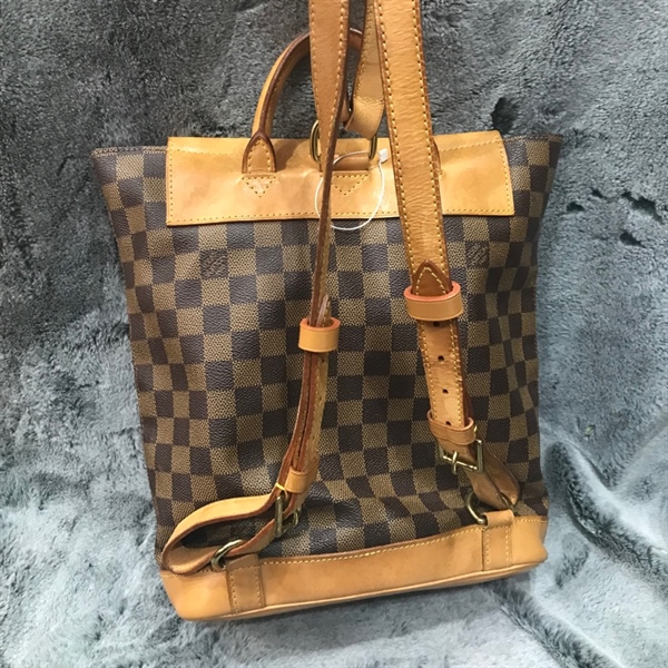 Balo LV ô vuông nắp nâu KG+