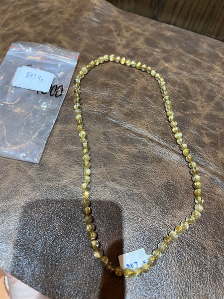 Vòng tay thạch anh vàng siêu vip +