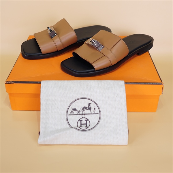 Dép Hermes