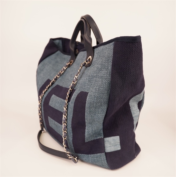 Túi Chanel màu xanh jean KG+