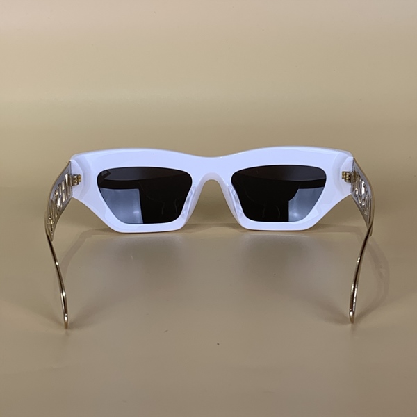 Kính Versace gọng chữ vàng KG+