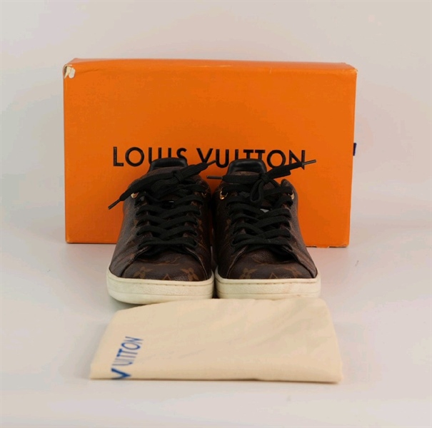 Giày LV hoa nâu KG+