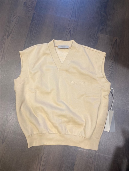 Áo Essentials nude KG+