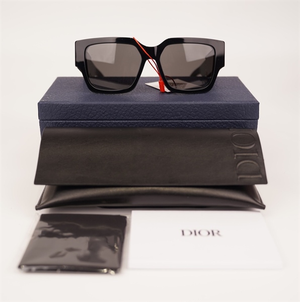 Kính Dior gọng đen chữ 3D KG+