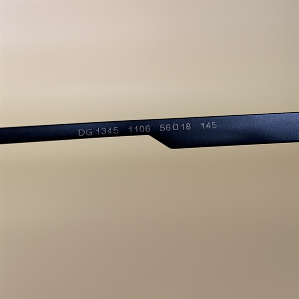 Kính D&G gọng đen mảnh KG+