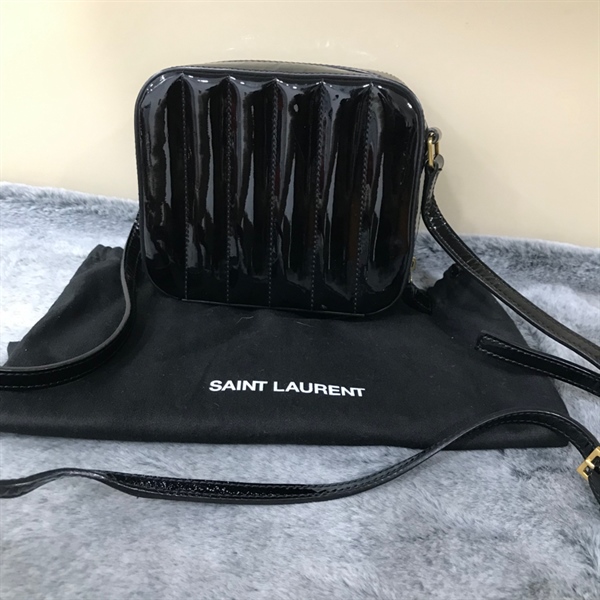 Túi YSL đen bóng vuông +