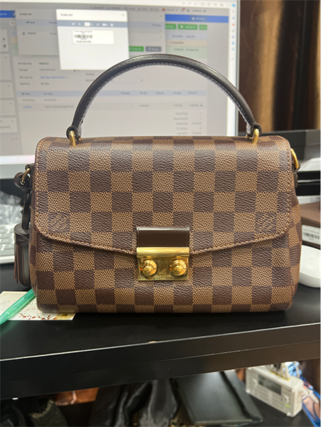 Túi LV ô vuông nâu lòng đỏ sz23