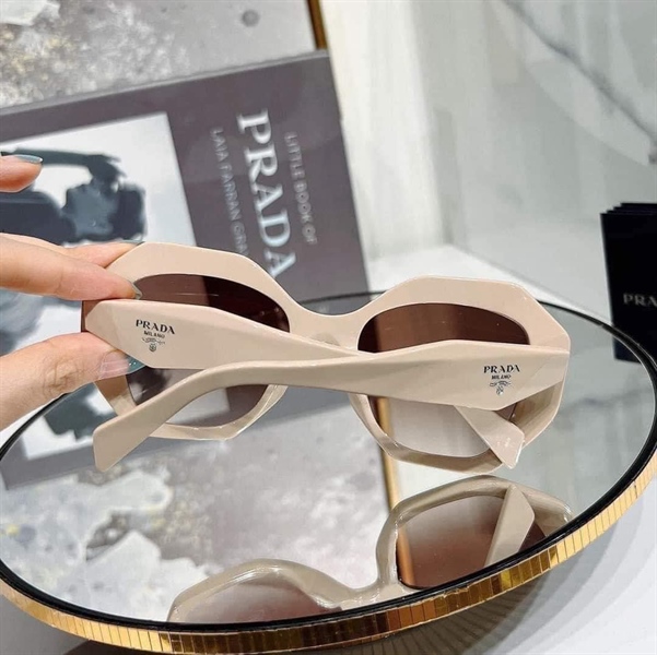 Kính Prada nude KG+
