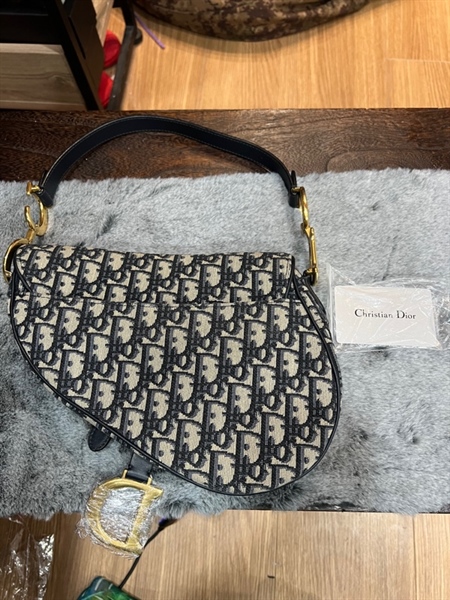 Túi yên ngựa hoạ tiết dior+