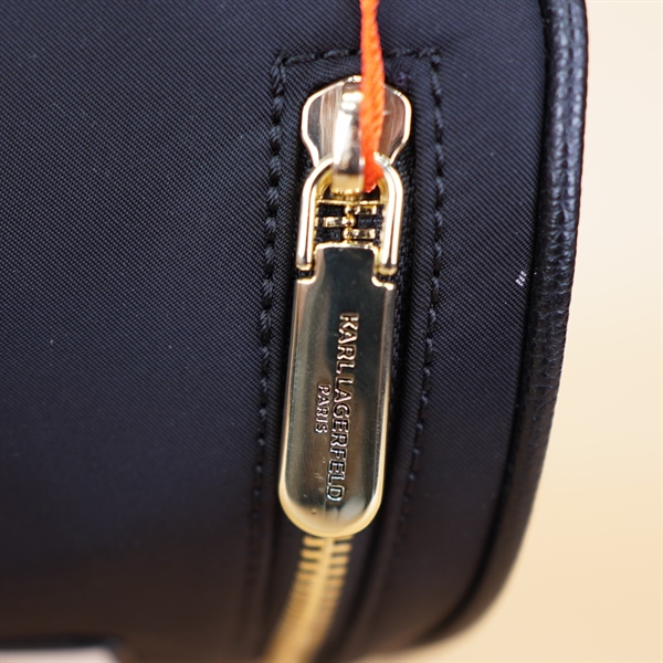 Túi bao tử Karl lagerfeld den hình mặt người KG+