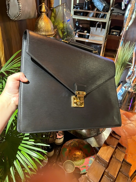 Túi LV clutch đen KG+
