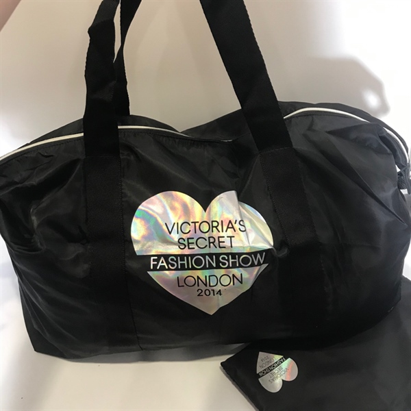 Túi Victoria's đen+