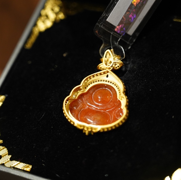 Mặt cẩm huyết 388532 +