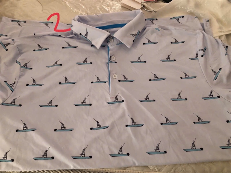 Áo thun trắng họa tiết xanh dương KG+