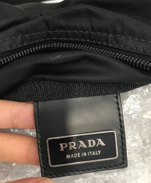Túi prada đen lớn KG+