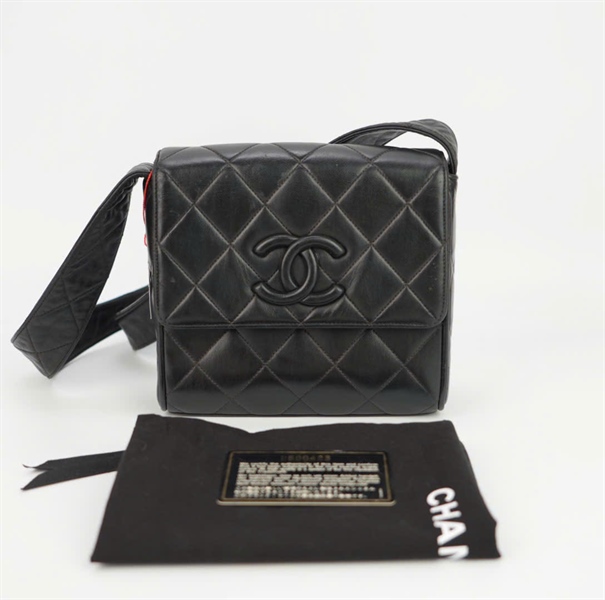 Túi Chanel đeo chéo ô vuông đen size 17 KG+