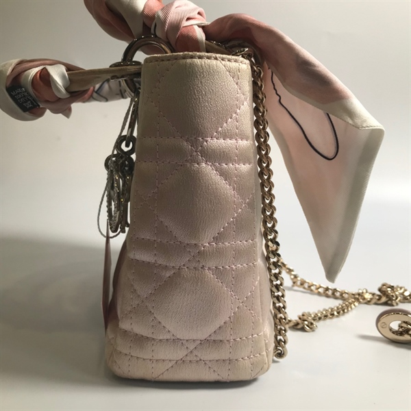 Túi Dior hồng đính đá KG+