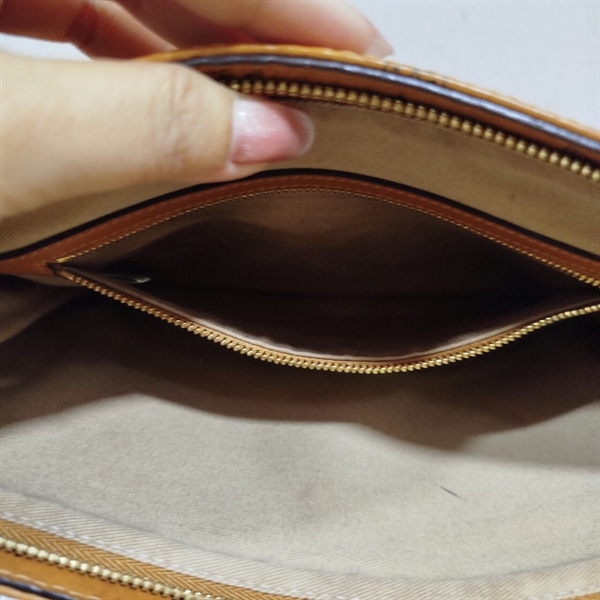 Túi Clutch MCM Vàng KG+