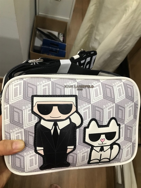 Túi Karl Lagerfeld Trắng Xám Hình Người KG+