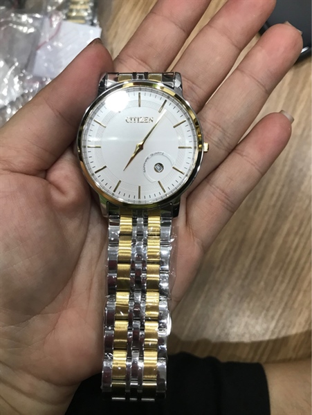 Đồng hồ nam Citizen mặt tròn lớn KG+