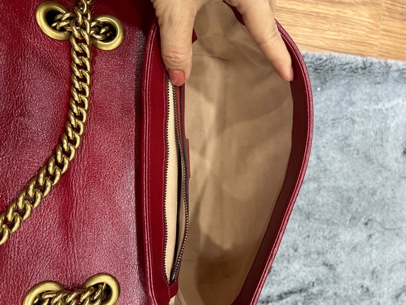 Túi Gucci marmont đen viền đỏ +