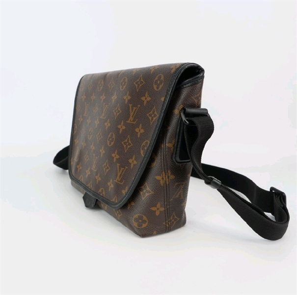 Túi LV đeo chéo hoa nâu Kg+