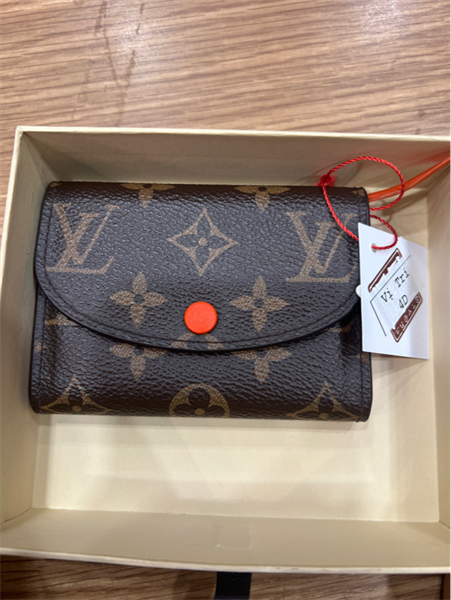 Ví LV gập 2 hoa nâu nút cam lòng cam+