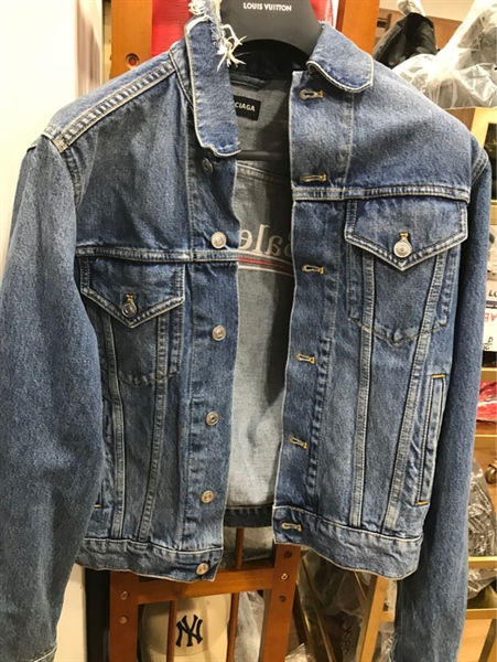 Áo khoác Balenciaga vải jean KG+