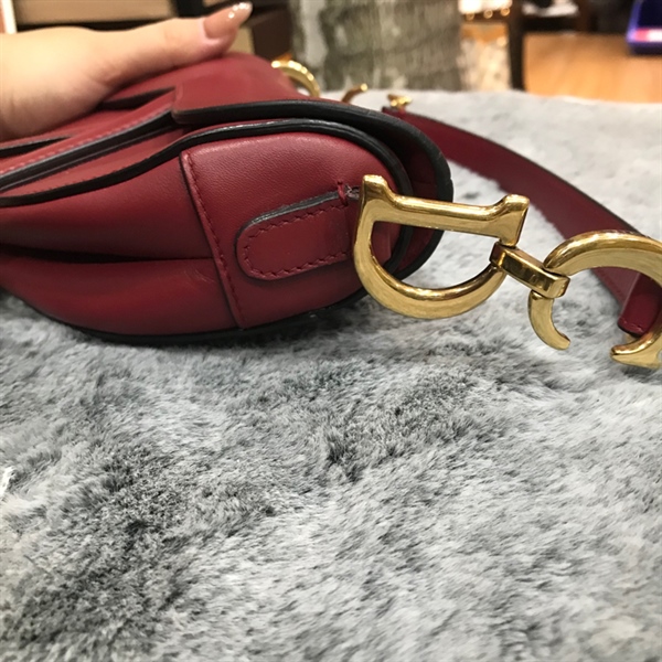 Túi xách Dior yên ngựa đỏ đô +