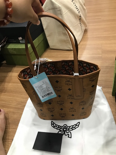 Túi tote MCM nâu vàng kèm pound 22cm+