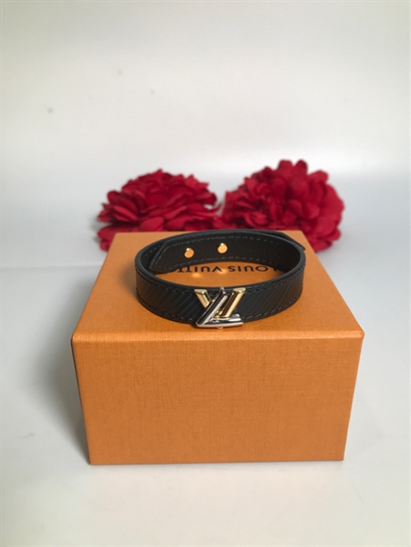 Vòng tay LV da KG+