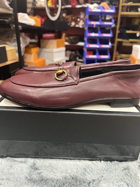 Giày GG Đỏ có khoá vàng trên mặt KG+