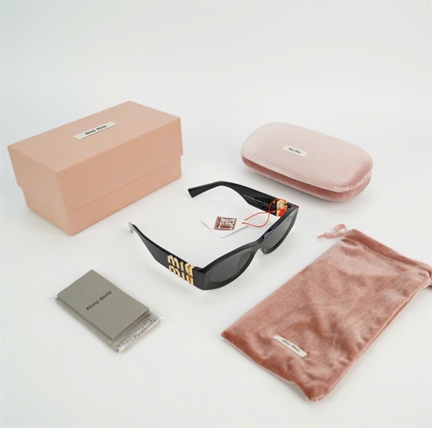 Kính Miu Miu đen OMU11WS KG+