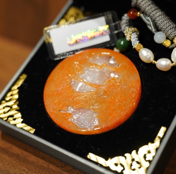 Mặt cẩm huyết 437376 +