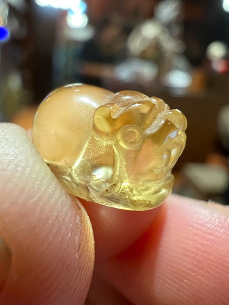 Cụ Tỳ Hưu thạch anh vàng trong +