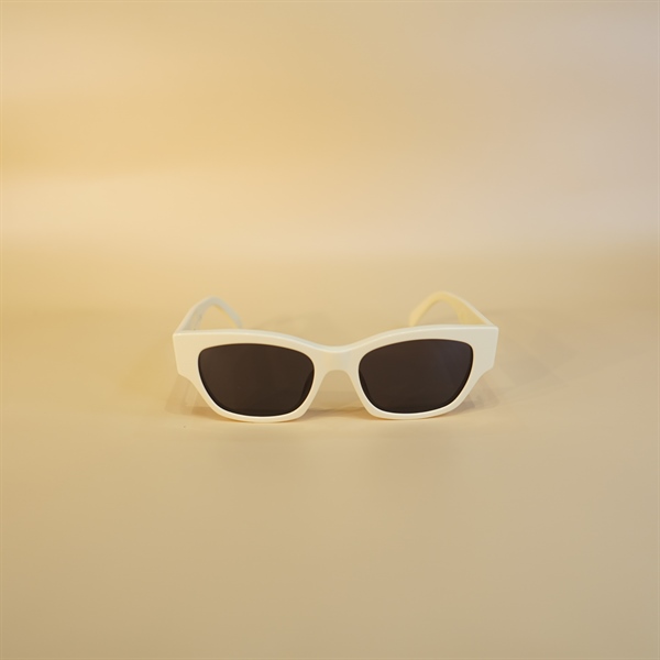 Kính Celine gọng vàng nhạt KG+